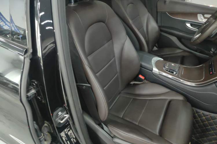 Used Mercedes-Benz GLC 2020 Facelift GLC 300 L 4MATIC Dynamic Edition Right Front Seat