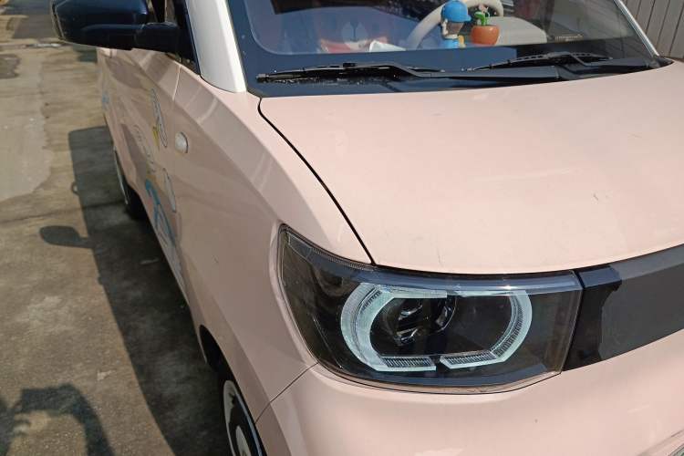 Used Wuling Hongguang MINIEV 2021 Macaron Premium Model – Lithium-NMC