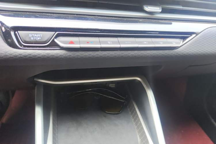 Used Geely Auto Emgrand 2025 4th Generation 1.5L CVT Luxury Version
