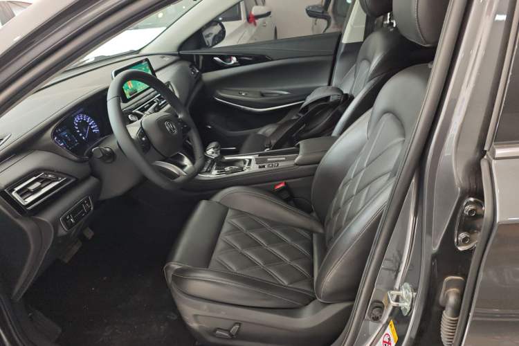 Used Changan Ruicheng CC 2022 Blue Whale Edition 1.5T DCT Luxury Model
