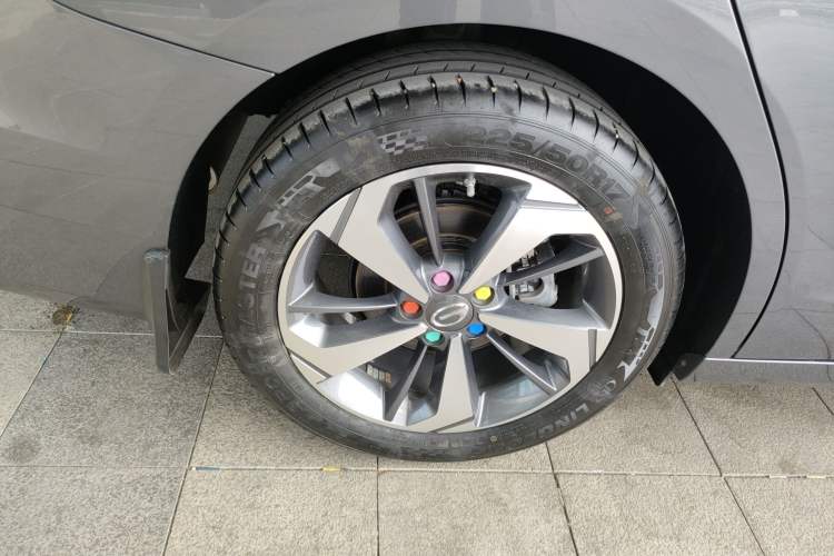 Used GAC Trumpchi GA6 2022 270T Automatic Luxury Edition Right Rear Wheel Hub