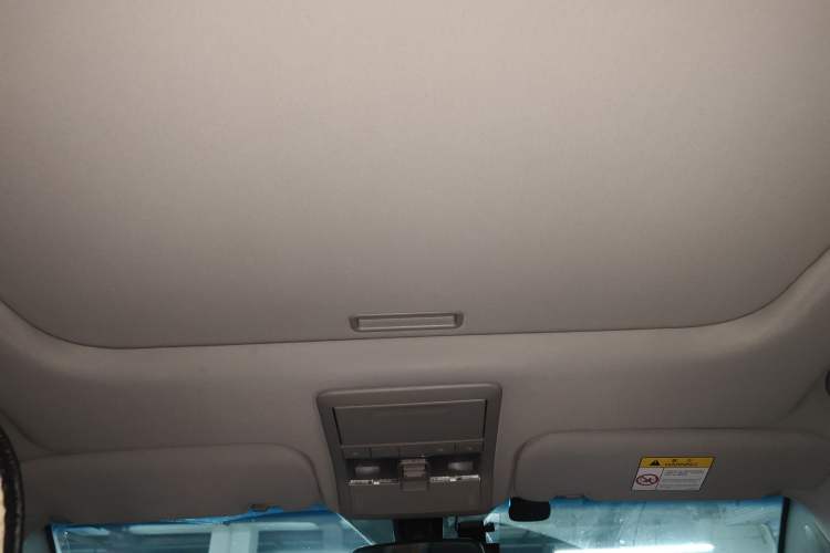 Used Chevrolet Captiva 2015 2.4L 4x4 Flagship Edition 7-Seater
