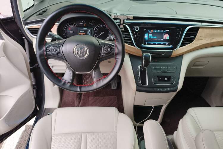 Used Buick GL8 2017 ES 28T Comfort Model China V Standard