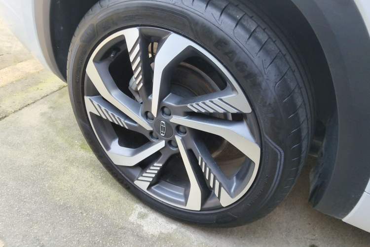 Used Geely Auto Monjaro L 2023 2.0TD High-Power Automatic Two-Wheel Drive Flagship Version
