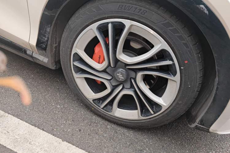 Used IM LS7 2023 90 kWh Elite Rear-Drive Version
