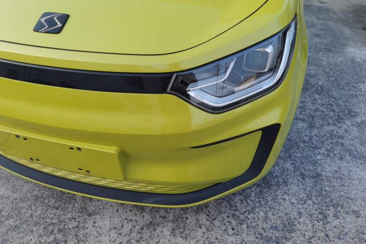 Used SOL E10X 2021 302 km Range Fashion Edition 30.2 kWh