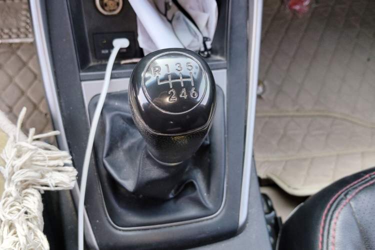 Used Hyundai Elantra (5th Generation / Langdong) 2015 1.6L Manual Fashion Edition
