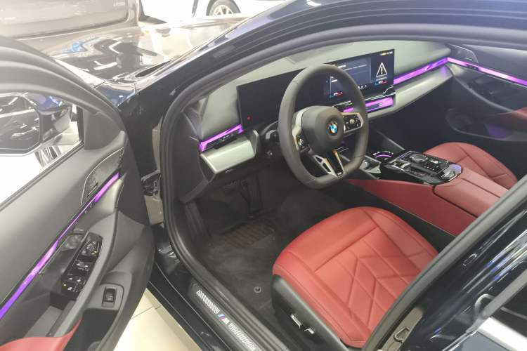 Used BMW 5 Series 2025 530Li Leading Model M Sport Package
