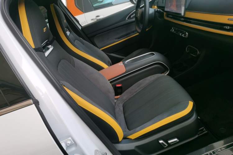 Used ORA Good Cat GT 2025 Model, Mulan Edition, 430km Prestige Version