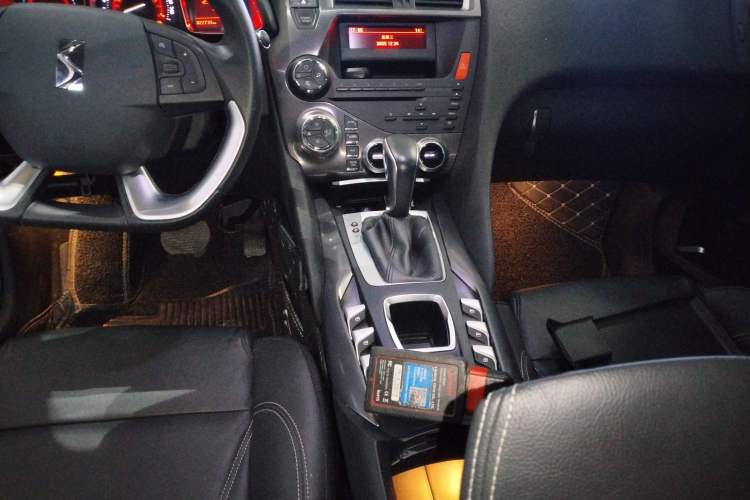 Used DS 5 2015 1.6T Elegant Edition THP160
