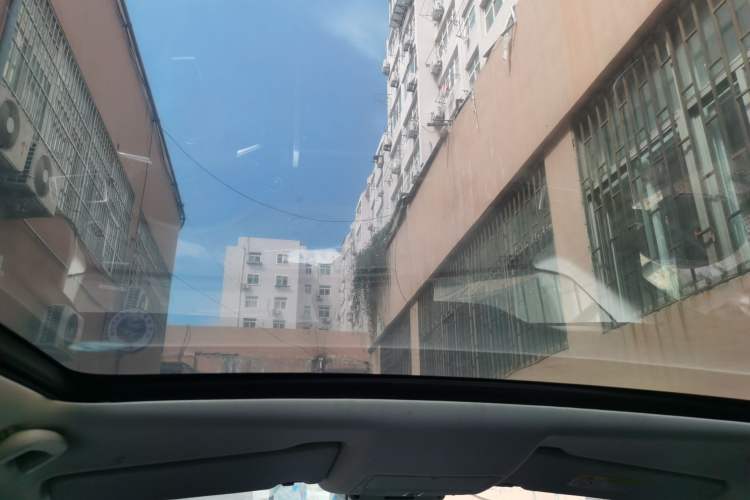 Used Land Rover Discovery Sport 2018 240 PS SE Version Headliner