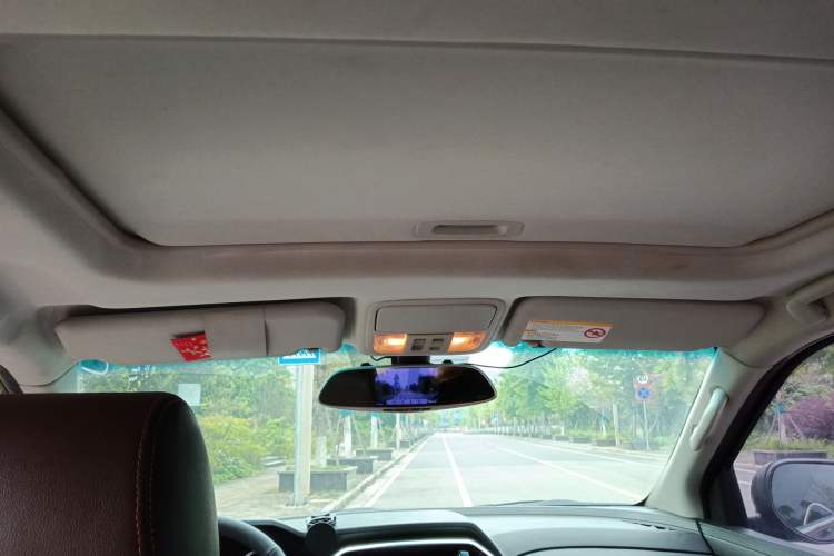 Used JMC Yusheng S350 2016 2.0T Automatic All-Wheel Drive Gasoline Luxury Version with Sunroof 5 Seats
