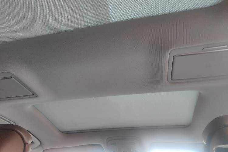 Used Audi A8 2012 A8L 50 TFSI quattro Comfort model
