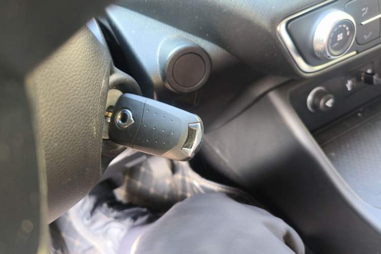 Used Great Wall King Kong Poer 2023 2.0T Automatic Gasoline Two-Wheel-Drive Elite Version Flatbed GW4C20C
