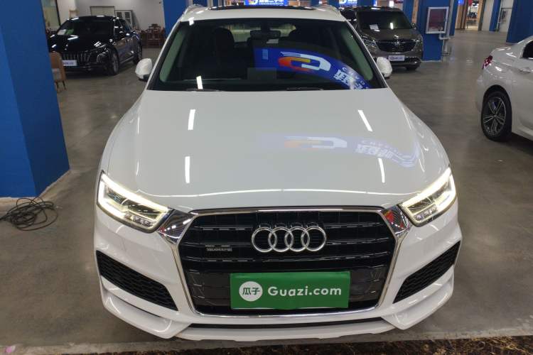 Used Audi Q3 2018 30th Anniversary Edition 35 TFSI quattro all-wheel-drive sport model