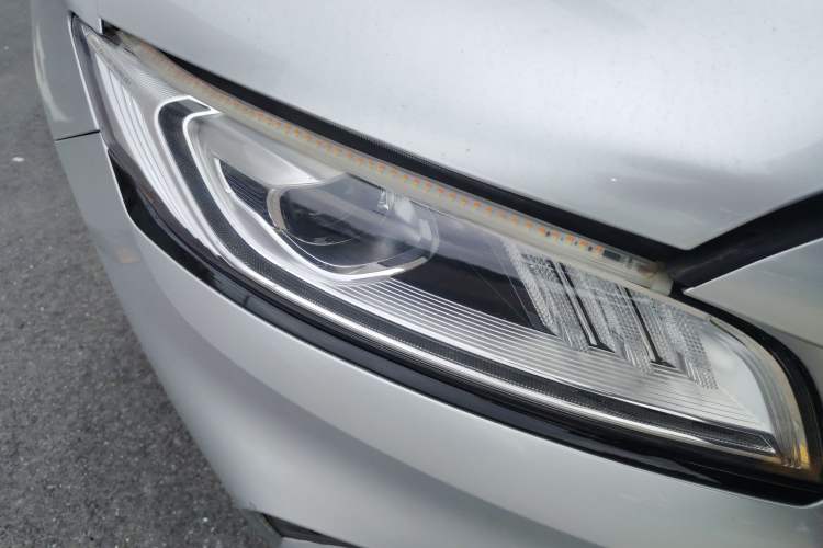 Used Geely Auto Emgrand GT 2021 1.8T National Style Edition Right Front Headlight