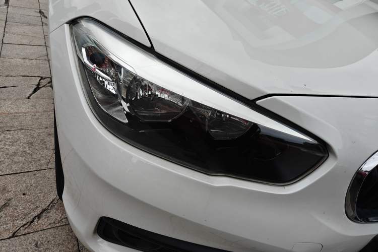 Used BMW 1 Series 2016 118i Leading Model Right Front Headlight