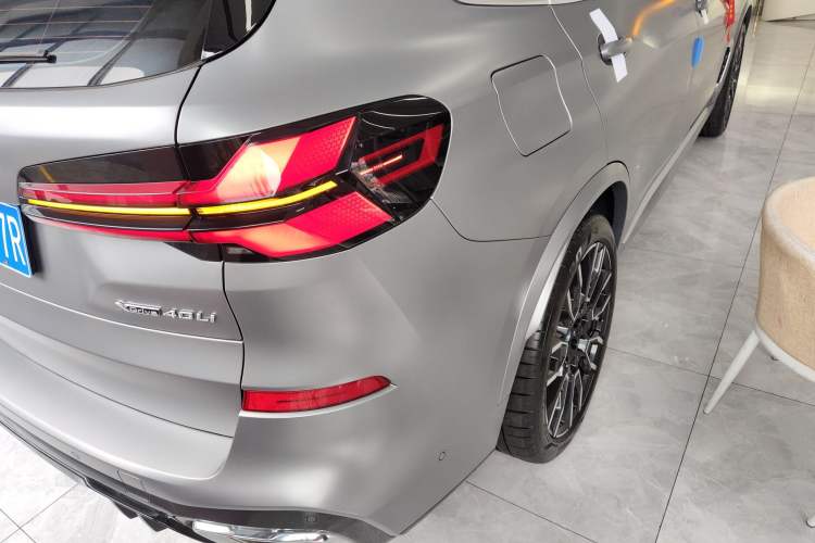 Used BMW X5 2023 xDrive 40Li M Sport Package