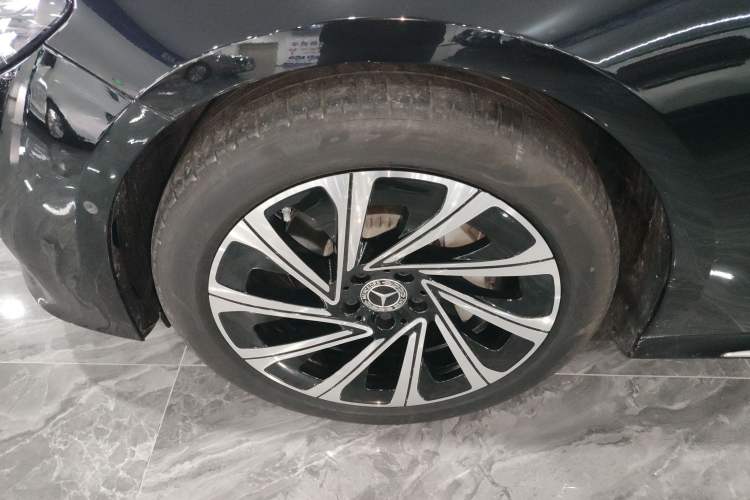 Used Mercedes-Benz E-Class 2025 E 300 L Luxury Model
