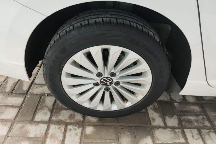 Used Volkswagen Lavida 2021 1.5L Automatic Comfort Edition
