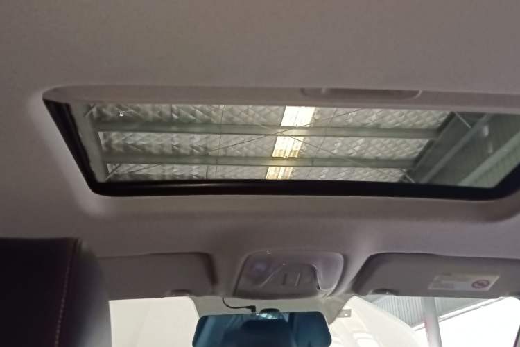 Used GAC Trumpchi GS3 2017 200T Automatic Elite Edition Headliner