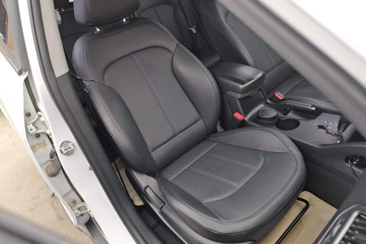 Used Hyundai ix35 2015 2.0L Automatic 2WD Smart Version China V Standard