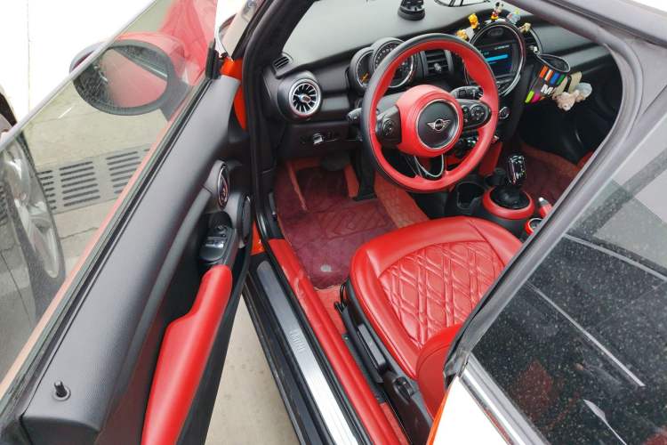 Used MINI 2021 1.5T ONE