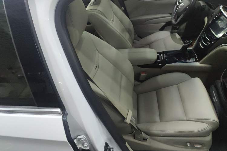 Used Cadillac XTS 2015 28T Comfort Model
