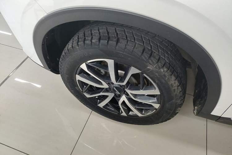 Used Haval H6 2021 3rd Generation 1.5T Automatic Two-Wheel Drive Max Left Front Wheel Hub