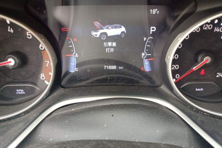 Used Jeep Compass 2017 200T Automatic Family Edition Odometer Close Up