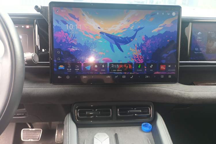 Used Formula Leopard 5 2023 Cloud Ride Flagship Edition