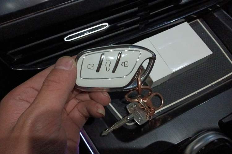 Used Roewe RX5 MAX 2022 1.5T Automatic Zhiwei Prestige Edition
