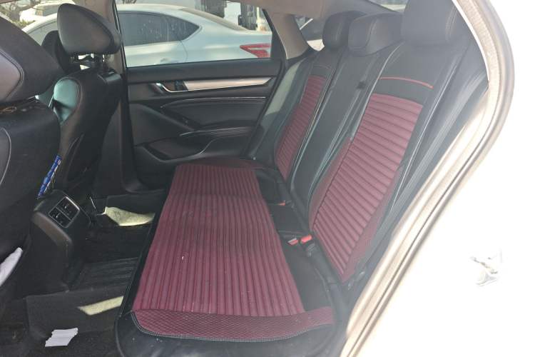 Used Honda Accord 2018 260TURBO Luxury Edition China V Emission Standard Left Rear Seat