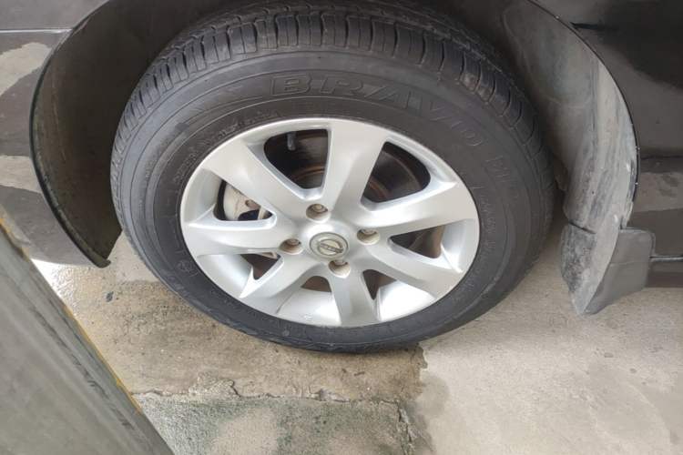 Used Nissan Sylphy 2012 Classic 1.6XE Automatic Comfort Edition Left Front Wheel Hub