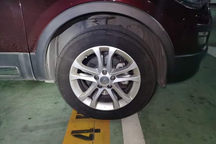 Used Haima S5 2015 1.5T CVT Luxury Sport Edition Right Front Wheel Hub
