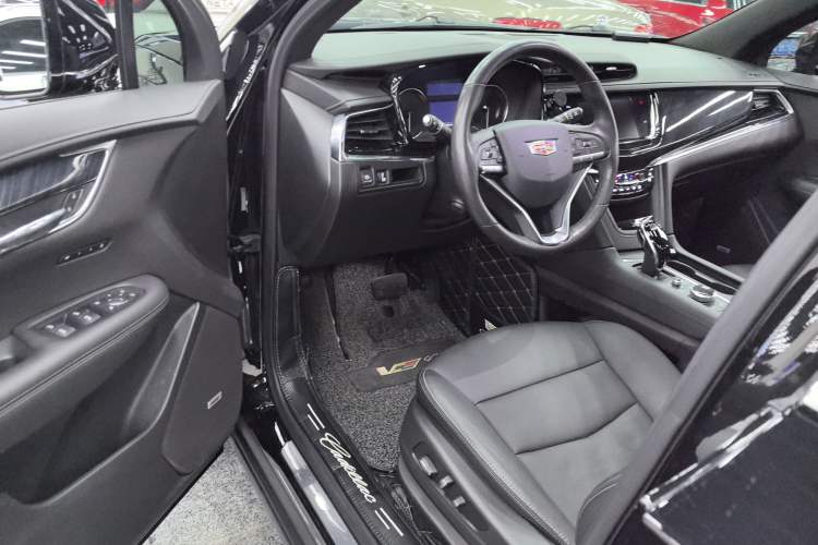 Used Cadillac XT6 2021 2.0T 7-Seater Four-Wheel Drive Luxury Version
