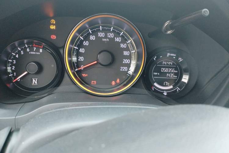 Used Honda XR-V 2021 1.5L CVT Classic Edition Odometer Close Up