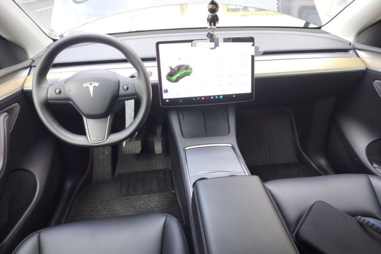 Used Tesla Model Y 2022 Rear-Wheel-Drive Version
