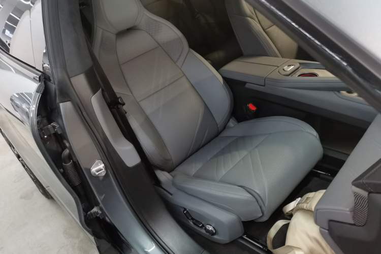 Used Zeekr 001 2025 YOU Edition 100 kWh All-Wheel Drive