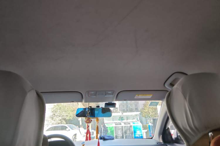 Used Hyundai Verna (new generation) 2016 1.4L Manual Cool Edition GLS Headliner