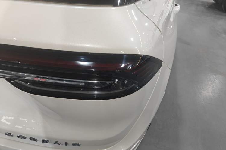 Used Lincoln Corsair 2024 2.0T Four-Wheel Drive Prestige Edition Exterior 3