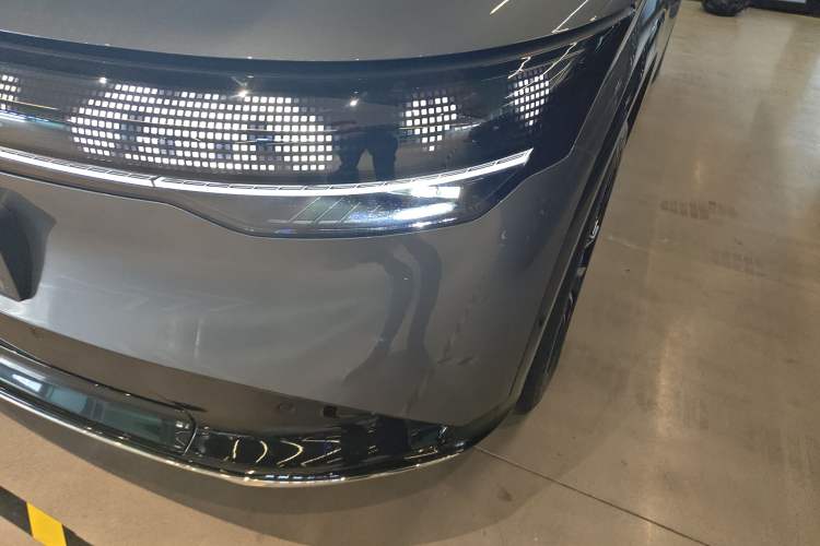 Used Zeekr 7X 2025 100kWh Long-Range All-Wheel Drive Intelligent Driving Version Left Front Headlight