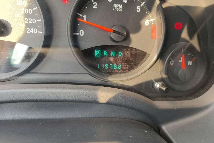 Used Jeep Compass 2012 2.4L four-wheel-drive sport version