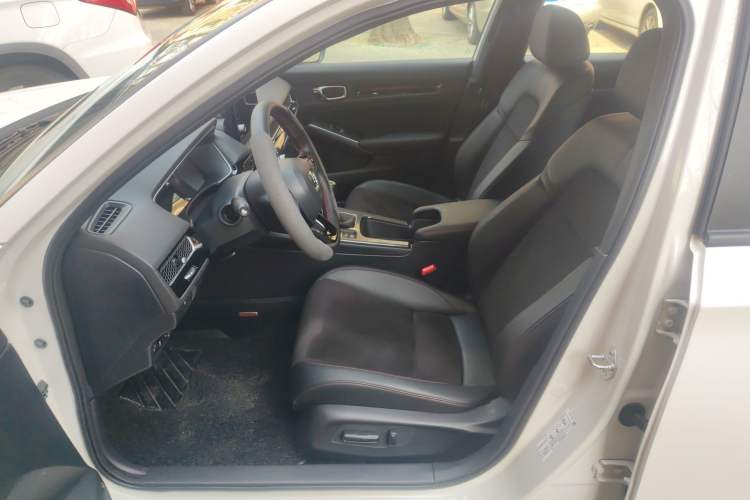 Used Honda Civic 2023 HATCHBACK 240TURBO Manual Extreme Edition Left Front Seat