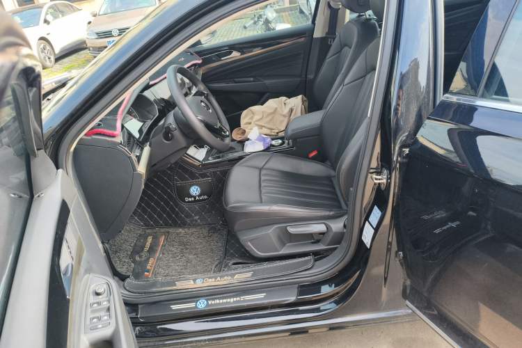 Used Volkswagen Passat 2020 Revised Version 280TSI Business Edition China VI Standard Left Front Seat