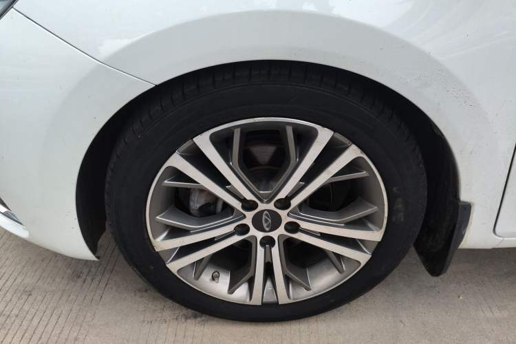 Used Chery Arrizo 5 2016 1.5L CVT Luxury Edition Left Front Wheel Hub