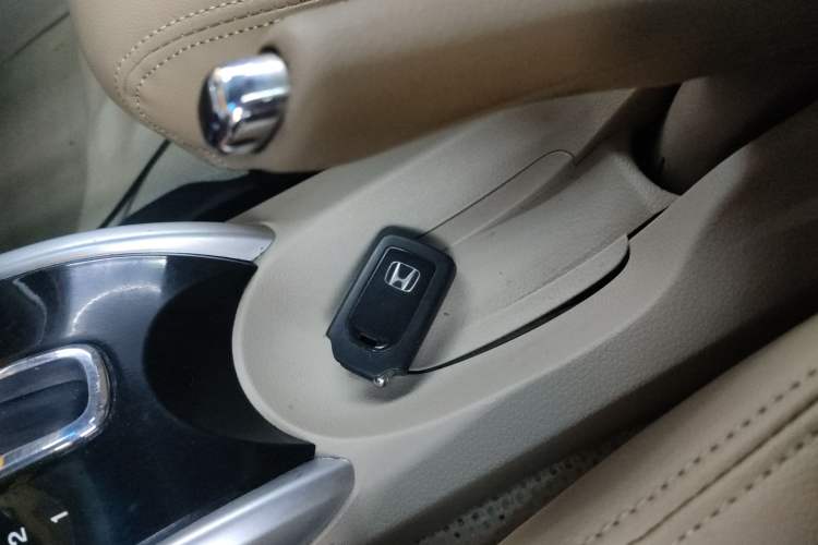 Used Honda Crider 2013 1.8L automatic luxury edition