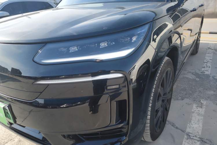 Used Denza N9 2025 Flagship Model
