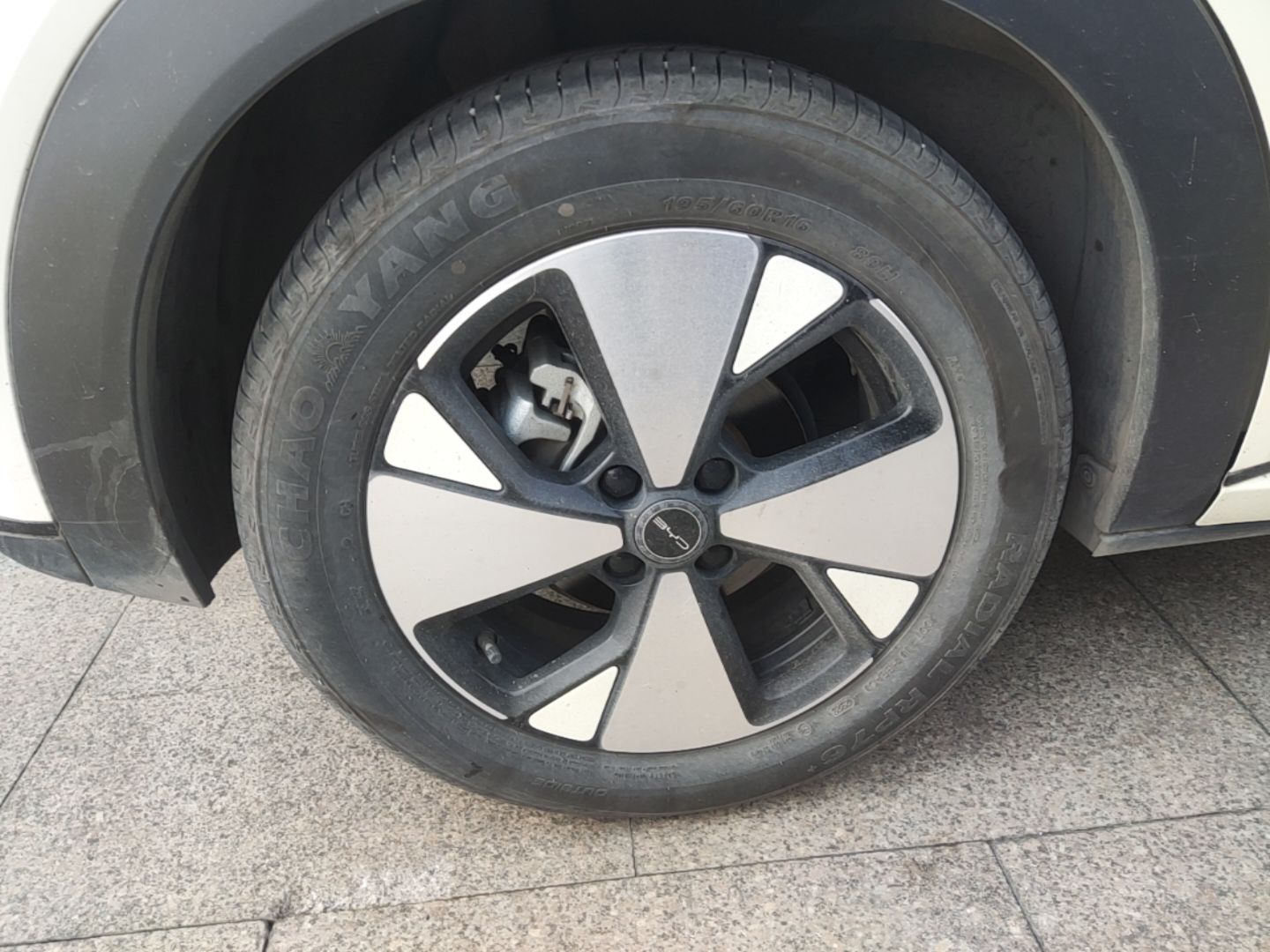 BYD Dolphin 2023 420 km Fashion Edition — снимка 11