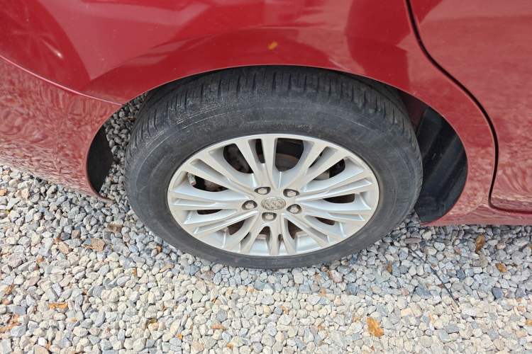 Used Buick GT 2015 15N Automatic Deluxe Edition Exterior 5